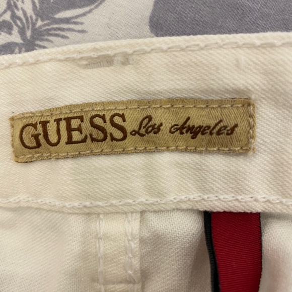New Guess Jeans - size 28 - Picture 4 of 5